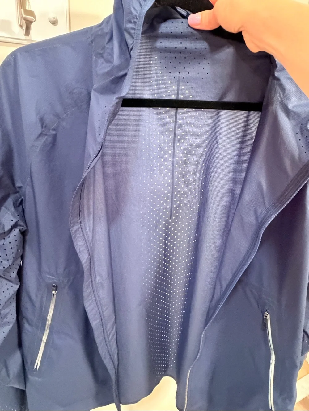 Lululemon Mens Windbreaker Jacket Blue Pockets Cross Fit Full Zip Hooded size M